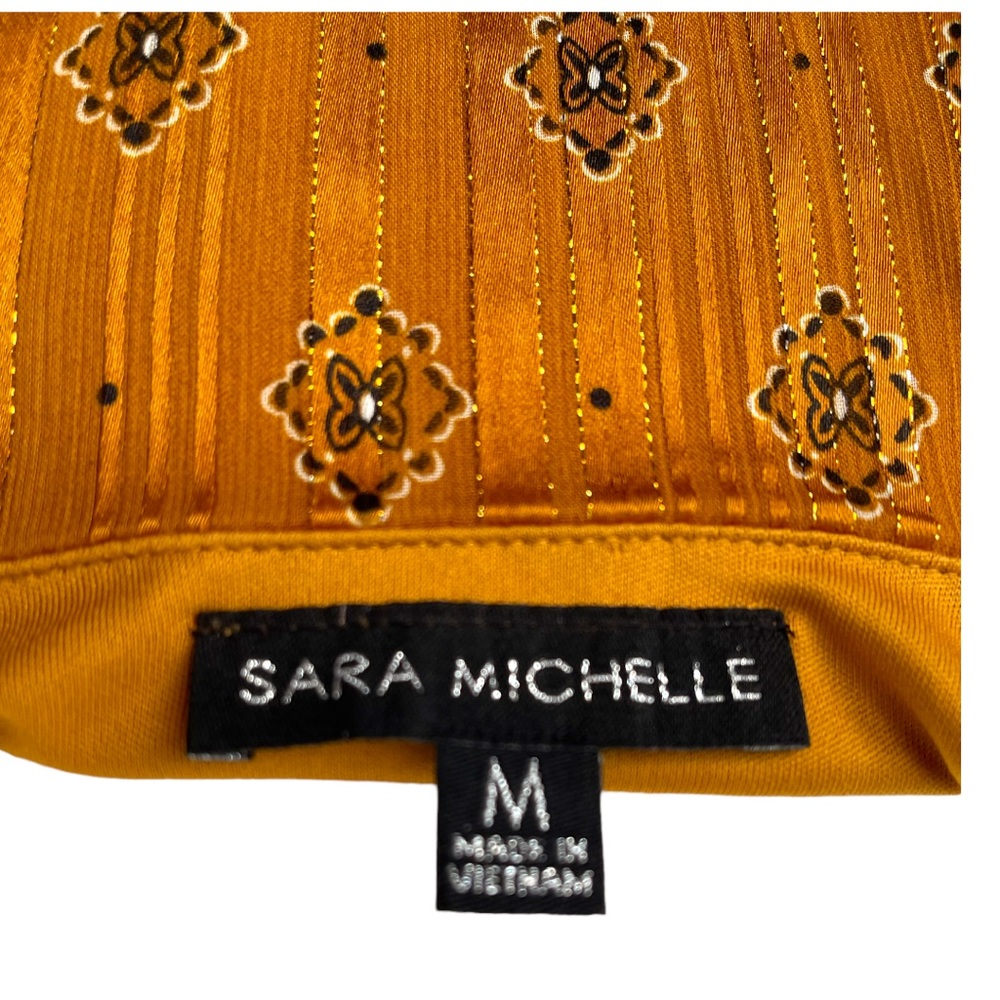 Sara Michelle Top with Beautiful Gold Accent - Picture 4 of 5